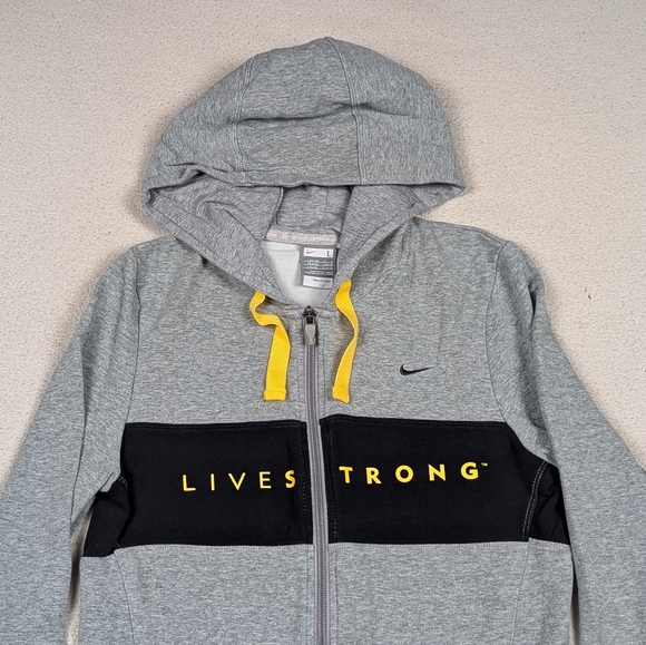 Vintage Nike FitDry Livestrong Full Zip Hoodie Grey Youth Size Large 12-14 - Picture 3 of 16